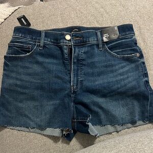 Express Women's Dark Blue Jean Shorts NWT size 12